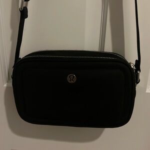 Lululemon 2L Camera Bag